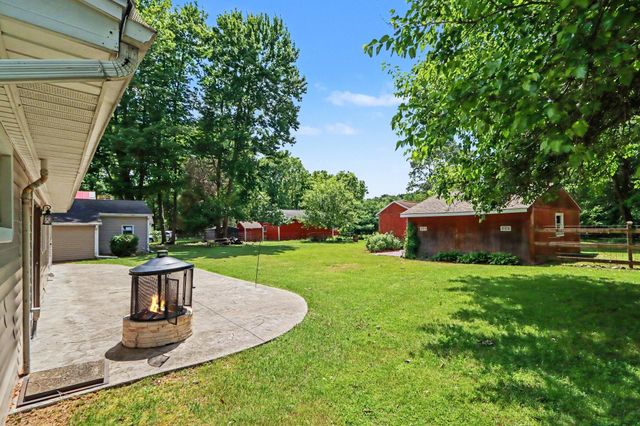 18988 32nd Street, Gobles, MI 49055