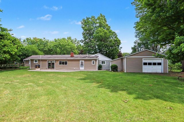 18988 32nd Street, Gobles, MI 49055