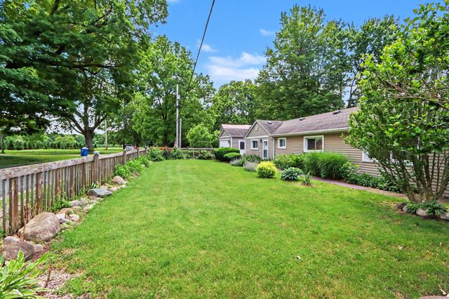 18988 32nd Street, Gobles, MI 49055