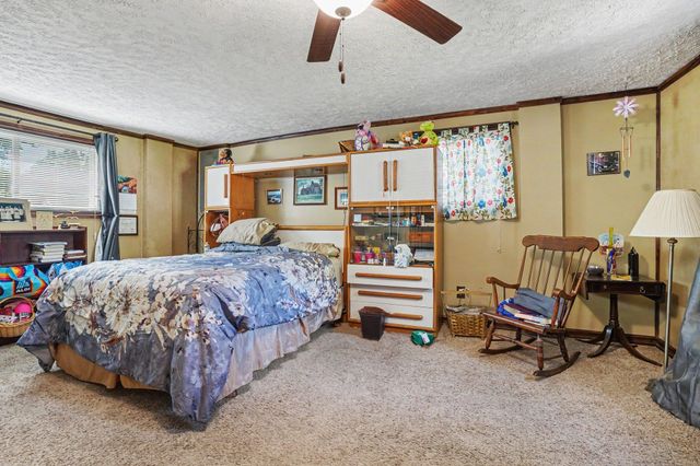 18988 32nd Street, Gobles, MI 49055