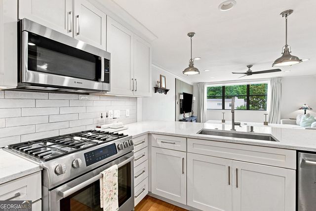 2965 Pharr Court South NW 416, Atlanta, GA 30305