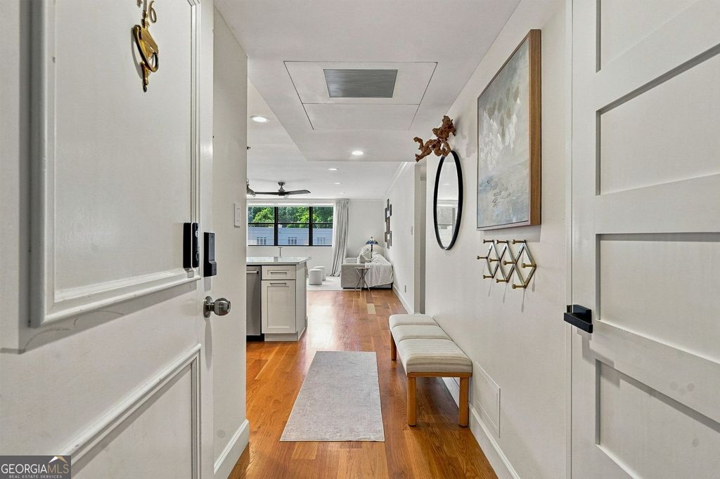 2965 Pharr Court South NW 416, Atlanta, GA 30305