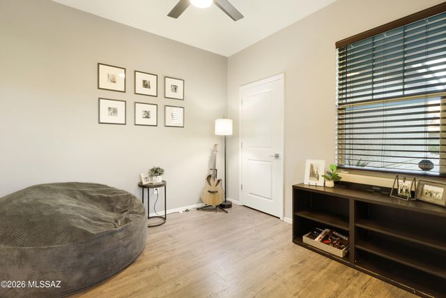 6876 E Via Rancho Rosario, Tucson, AZ 85756