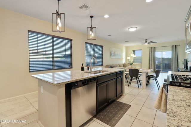 6876 E Via Rancho Rosario, Tucson, AZ 85756