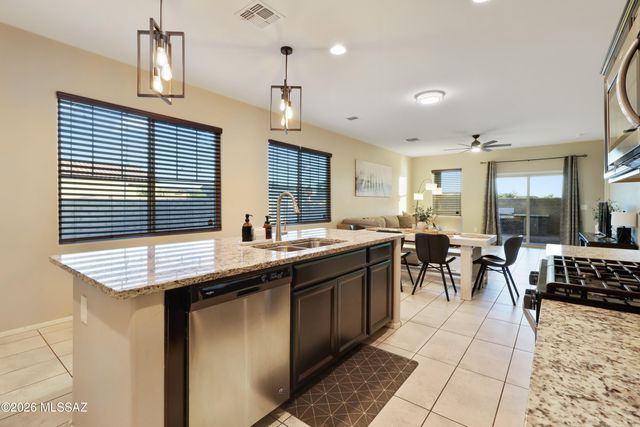 6876 E Via Rancho Rosario, Tucson, AZ 85756