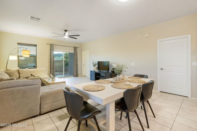 6876 E Via Rancho Rosario, Tucson, AZ 85756