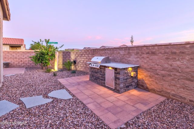 6876 E Via Rancho Rosario, Tucson, AZ 85756