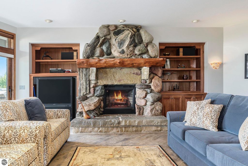 Image 27 of property listing at 4173 Dornoch Court, Williamsburg, MI 49690