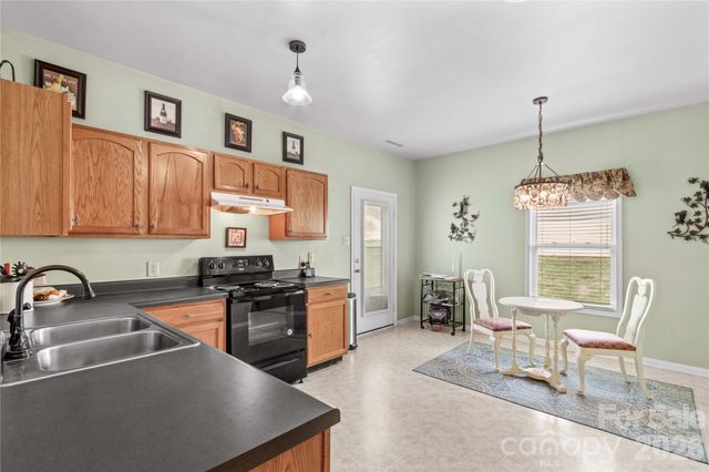 120 Vermillion Loop, Statesville, NC 28625