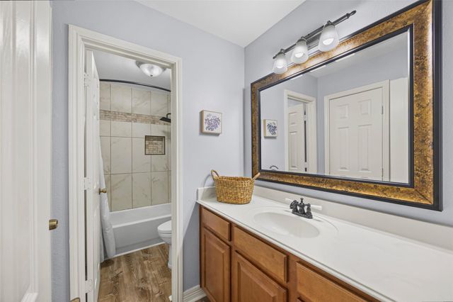 910 Apollo Street, New Caney, TX 77357