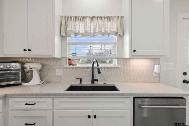 222 E Middle Street, Sulphur Springs, TX 75482