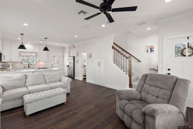 222 E Middle Street, Sulphur Springs, TX 75482