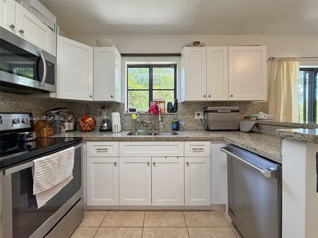 22901 SW 88th Pl 101, Cutler Bay, FL 33190