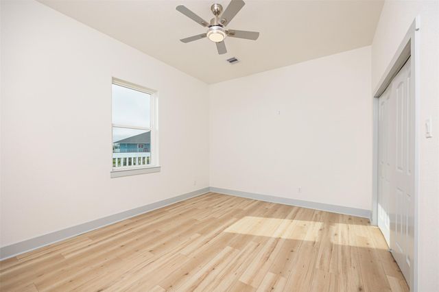 3261 Pirates Cove, Crystal Beach, TX 77650