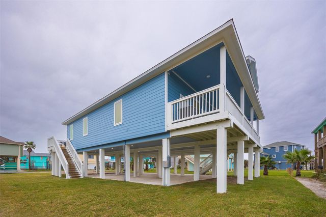3261 Pirates Cove, Crystal Beach, TX 77650