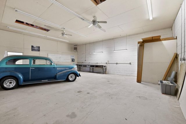 1512 Los Arboles Avenue NW, Albuquerque, NM 87107