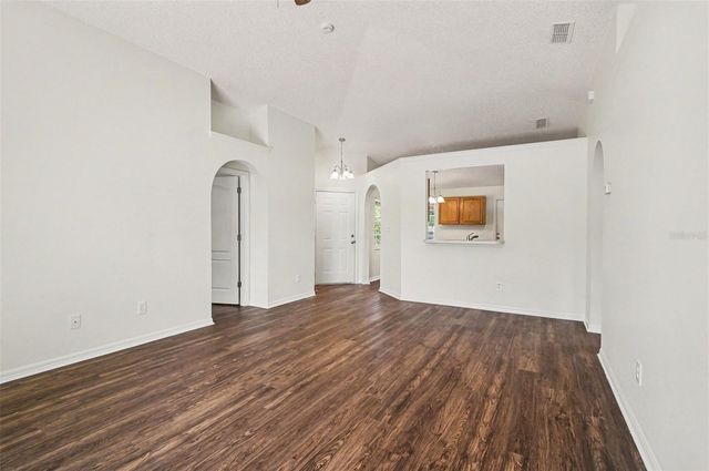 700 KENMOORE COURT, Eustis, FL 32726