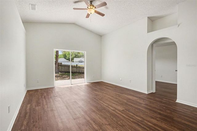 700 KENMOORE COURT, Eustis, FL 32726