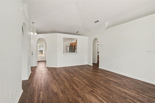 700 KENMOORE COURT, Eustis, FL 32726