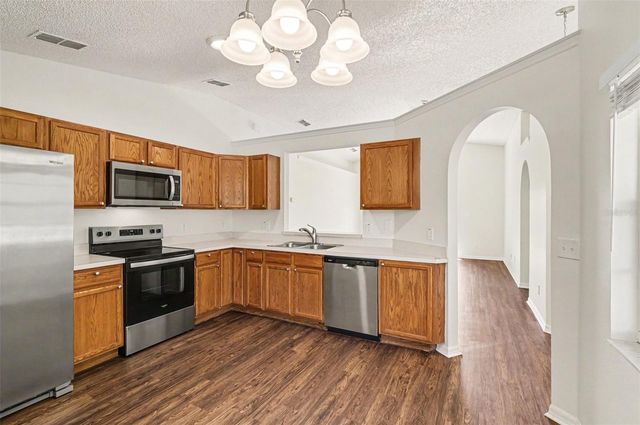 700 KENMOORE COURT, Eustis, FL 32726