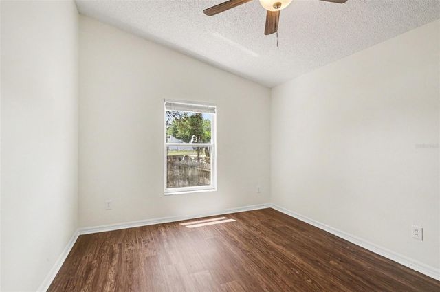 700 KENMOORE COURT, Eustis, FL 32726