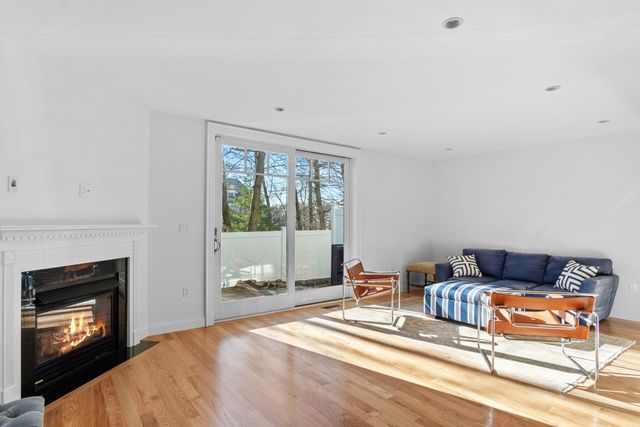 106 Johnson Woods Drive 106, Reading, MA 01867