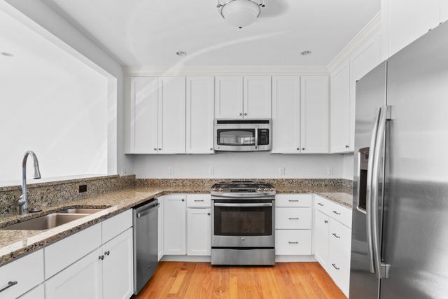 106 Johnson Woods Drive 106, Reading, MA 01867