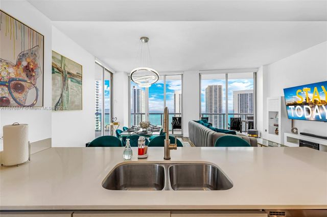 2600 E Hallandale Beach Blvd T3302, Hallandale Beach, FL 33009