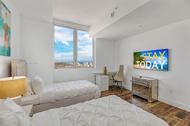 2600 E Hallandale Beach Blvd T3302, Hallandale Beach, FL 33009