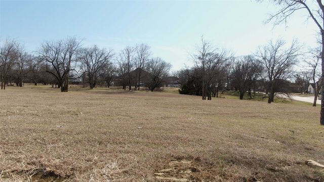 9108 Fossil Ridge Drive, Grand Prairie, TX 75104