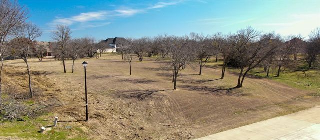 9108 Fossil Ridge Drive, Grand Prairie, TX 75104