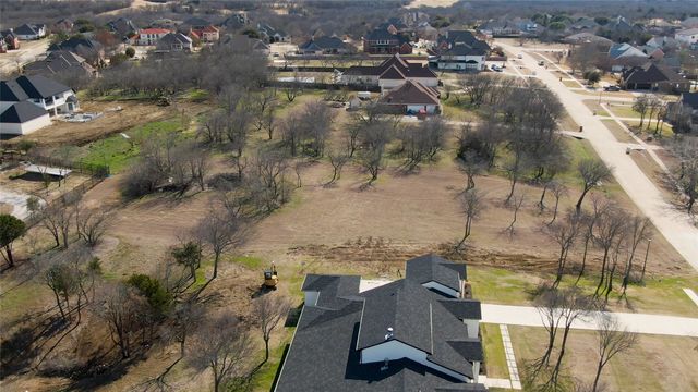 9108 Fossil Ridge Drive, Grand Prairie, TX 75104