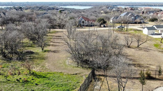 9108 Fossil Ridge Drive, Grand Prairie, TX 75104