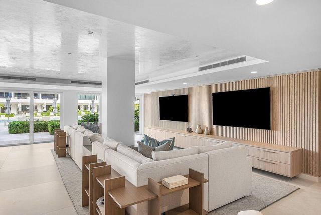 2784 S Ocean Boulevard 204s, Palm Beach, FL 33480
