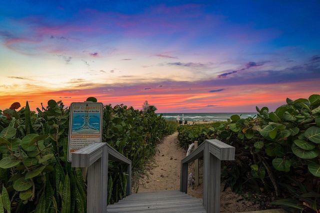 2784 S Ocean Boulevard 204s, Palm Beach, FL 33480