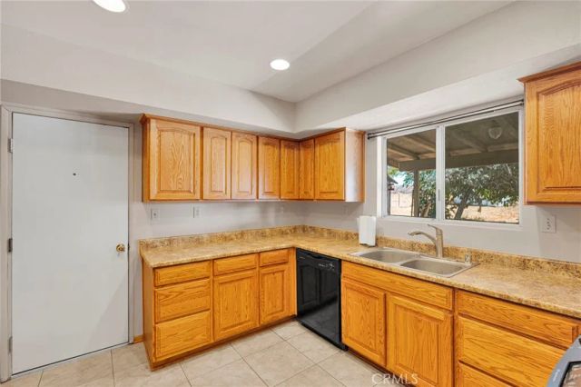15413 Don Roberto, Victorville, CA 92394