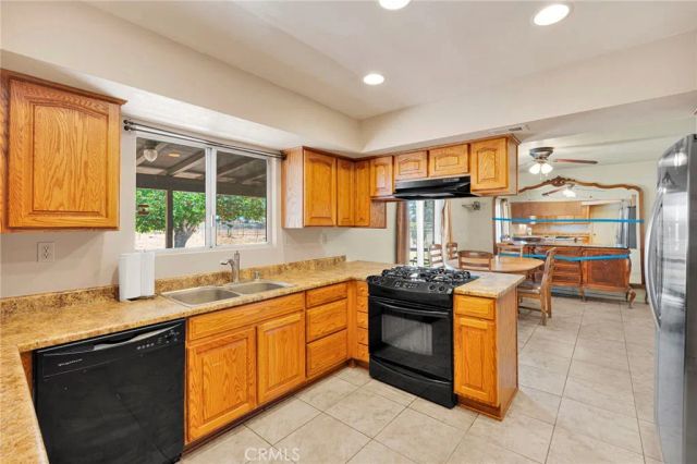 15413 Don Roberto, Victorville, CA 92394