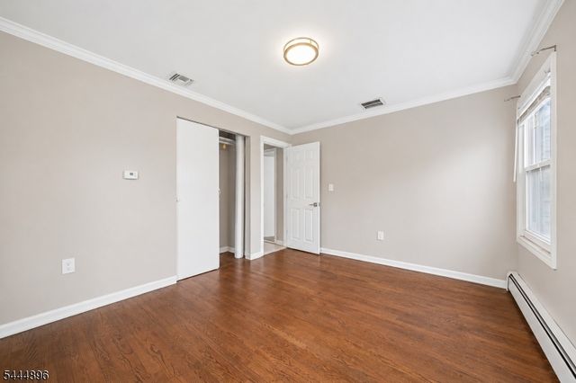 18 E 37Th St, Paterson City, NJ 07514