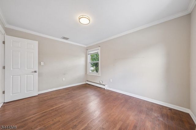 18 E 37Th St, Paterson City, NJ 07514