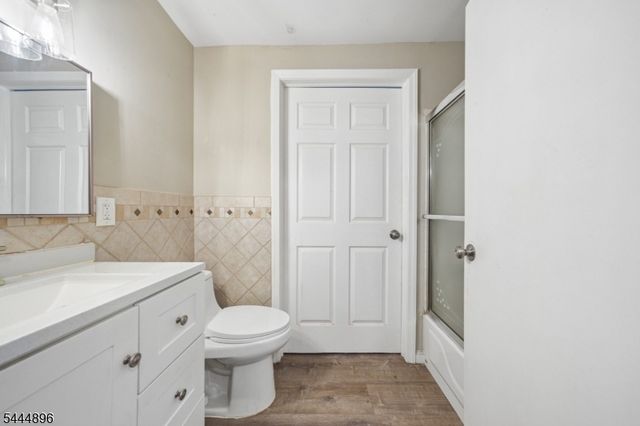 18 E 37Th St, Paterson City, NJ 07514
