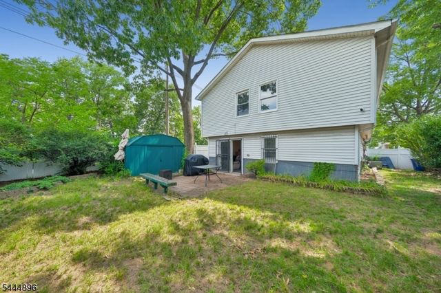 18 E 37Th St, Paterson City, NJ 07514