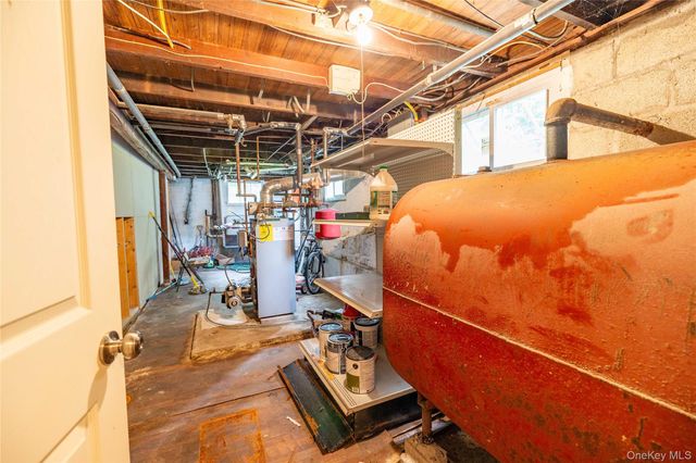 28 Brewster Drive, Carmel, NY 10512