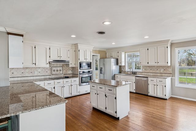 3799 Harmony Church Rd, Adams, TN 37010