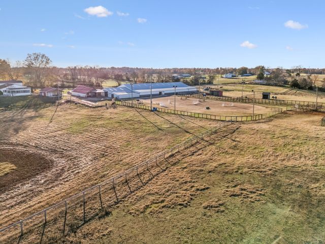 3799 Harmony Church Rd, Adams, TN 37010