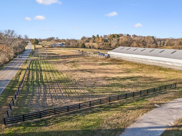 3799 Harmony Church Rd, Adams, TN 37010