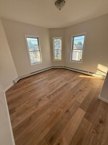 40 Coolidge Front, Lawrence, MA 01843