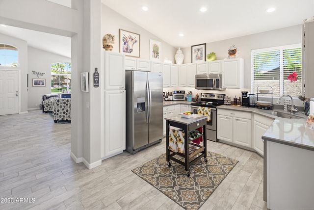 9057 W BEHREND Drive, Peoria, AZ 85382