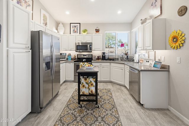 9057 W BEHREND Drive, Peoria, AZ 85382