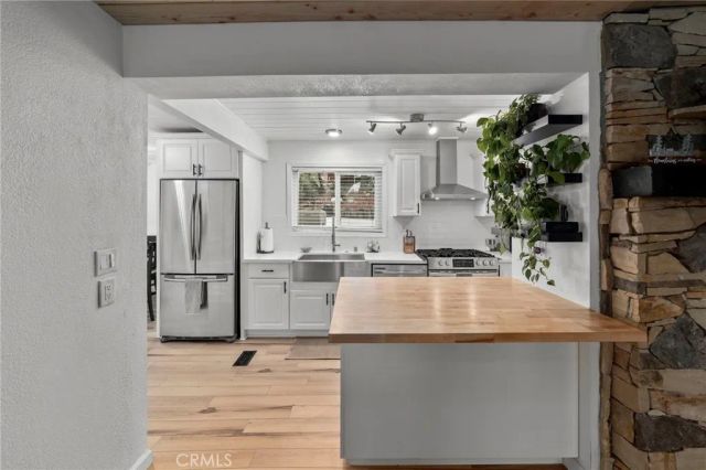 27638 Oak Knoll, Lake Arrowhead, CA 92326