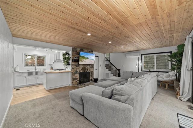27638 Oak Knoll, Lake Arrowhead, CA 92326